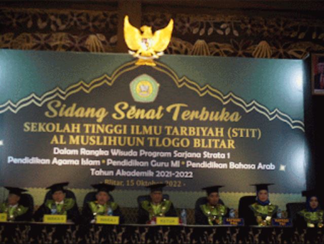 Resmi Kukuhkan 88 Wisudawan, Ketua STIT Al-Muslihuun Sampaikan Berhasil MoU Dengan IAI Tribakti