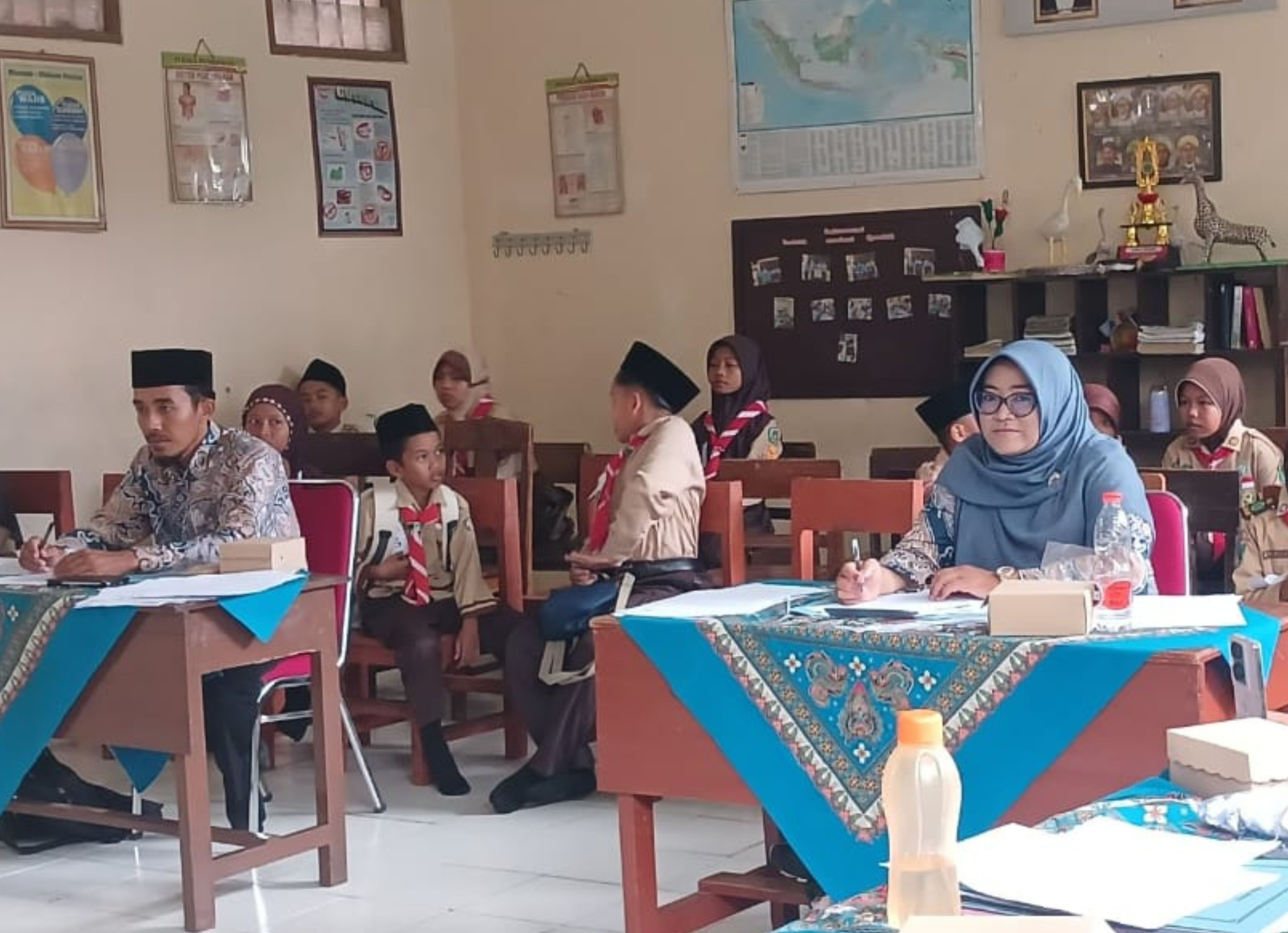 Dosen STIT Al-Muslihuun Kontribusi Sebagai Juri di Ajang Porseni Tingkat MI Kecamatan Selopuro