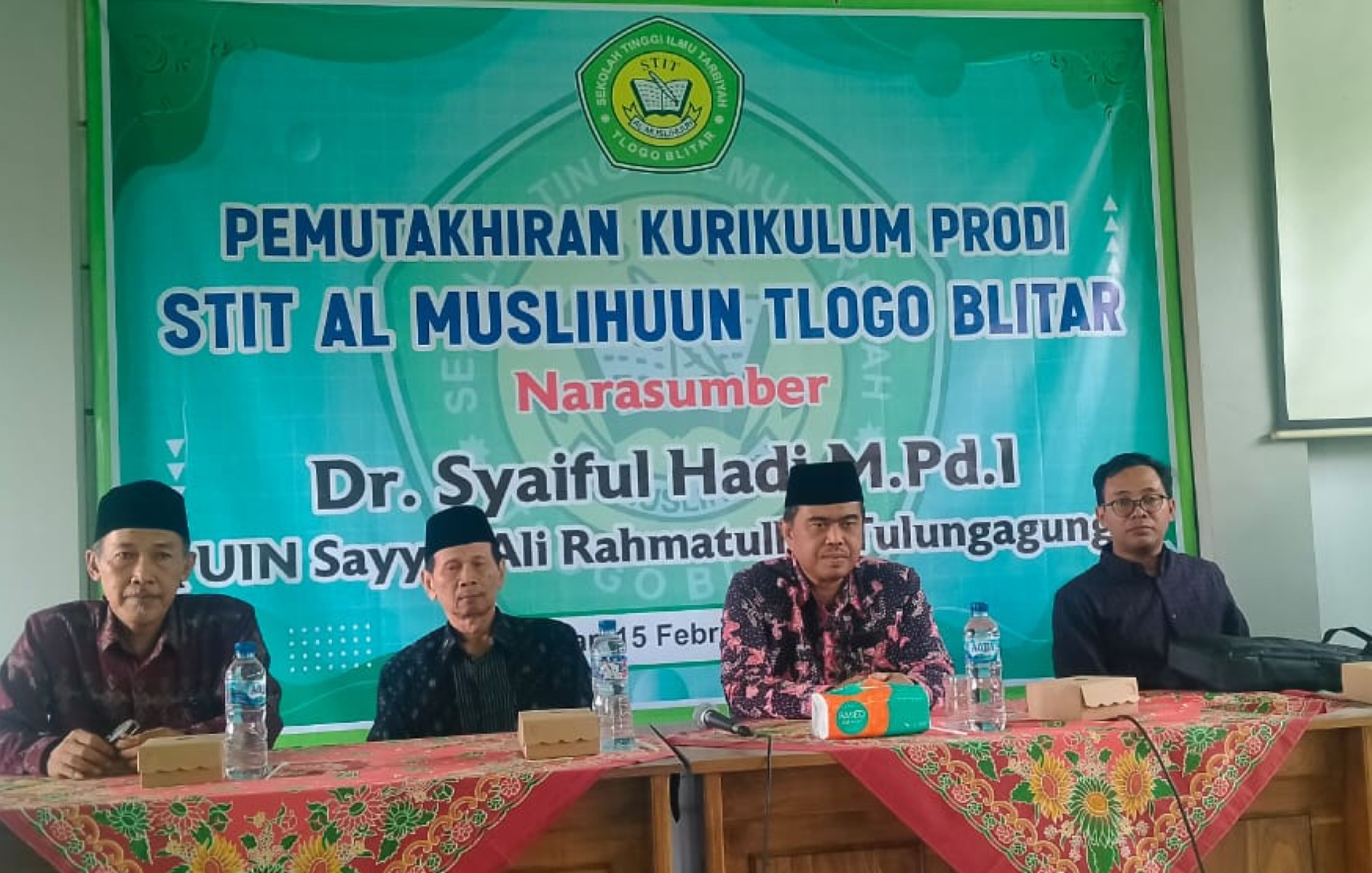 STIT Al-Muslihuun Perbarui Kurikulum, Libatkan Pakar Pendidikan dari UIN Sayyid Ali Rahmatullah
