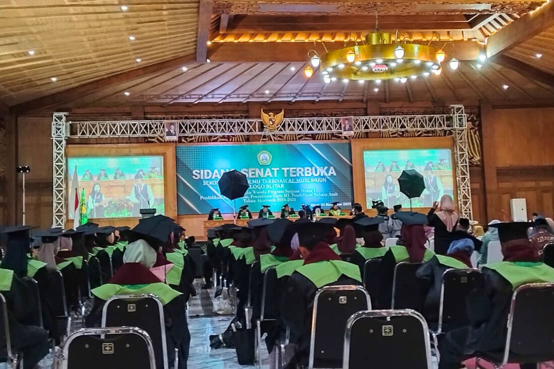 STIT Al-Muslihuun Gelar Wisuda Dengan Khidmat, 65 Sarjana Siap Jawab Tantangan Zaman
