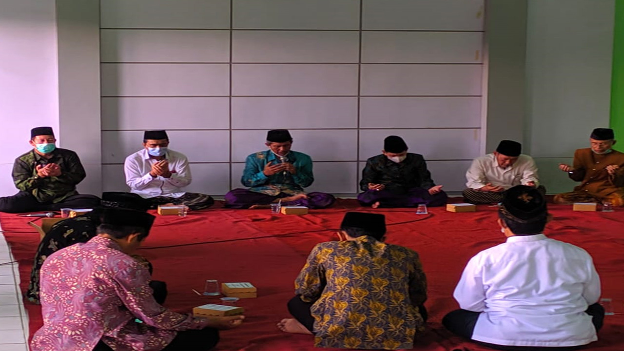 tasyakuran-dan-doa-bersama-peringatan-Harlah.jpg